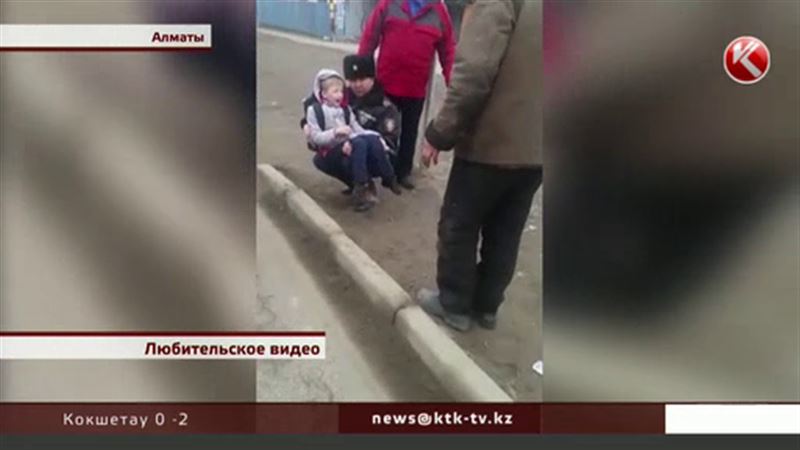 Частные машины ездят по полосе для общественного транспорта на Южной магистрали. Видео