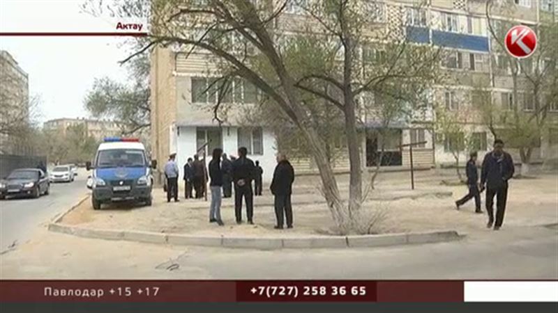 В Актау пятилетняя девочка осталась жива после падения с четвертого этажа