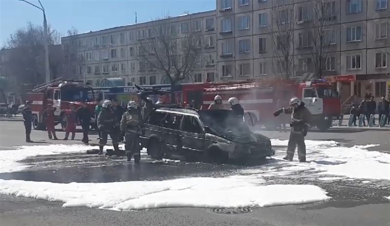 В Астане сгорел легковой автомобиль