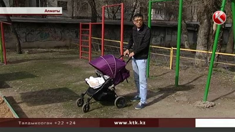 Алматинцы возмущены: на месте детской площадки хотят построить жилой комплекс