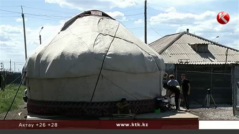 Cтоличные власти переселили многодетную семью в юрту