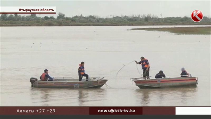 Атырауские спасатели и полицейские ищут первоклассницу