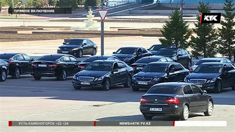 Чиновников просят пересесть в отечественные авто