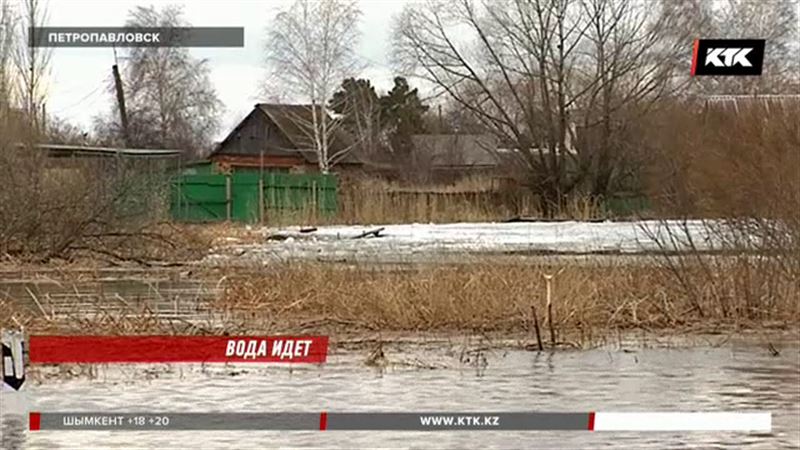 Вода вплотную подошла к Петропавловску