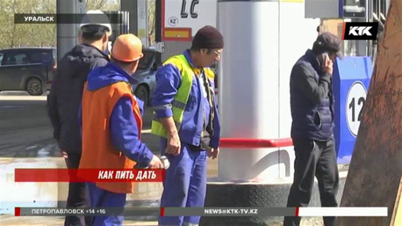 В Уральске порыв на водопроводной трубе