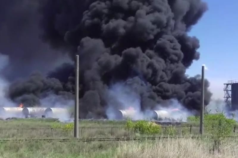 ВИДЕО: Қарағанды облысында мұнай базасынан өрт шықты