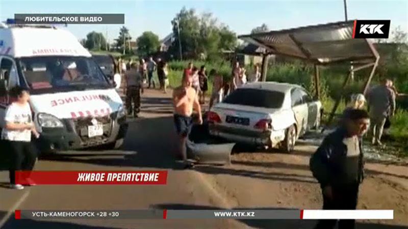 Петропавловского водителя, который сбил людей на остановке, задержали