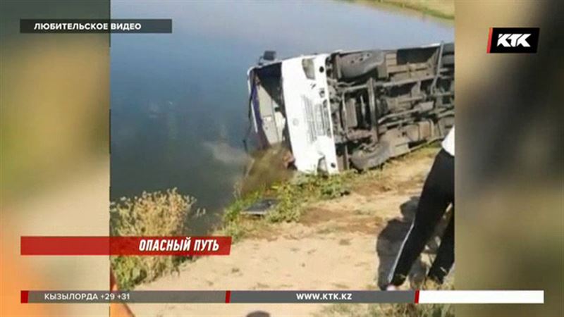 «У меня угроза выкидыша»: пассажиры опрокинувшегося автобуса рассказали, как спасались  